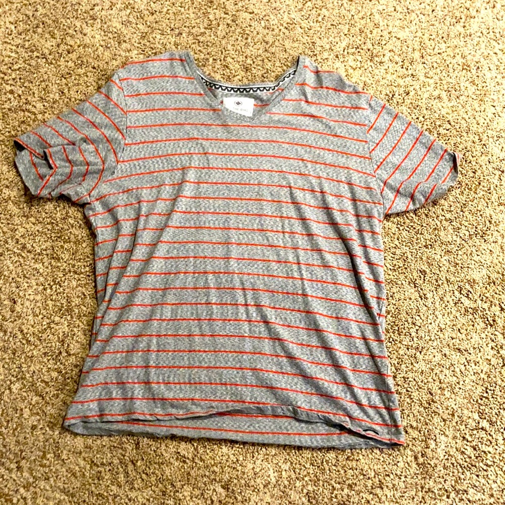 On the Byas v neck L